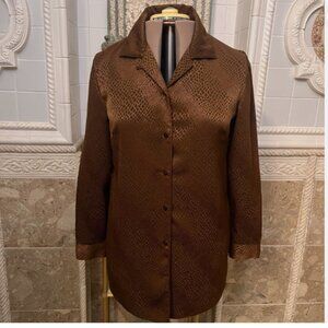 Norton McNaughton. Size 1X. Reptile Print. Brown. Long Slve. Button Cuff. B112
